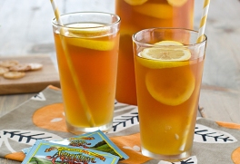 iced_tea_with_honey_lemon_ginger_ice_cubes